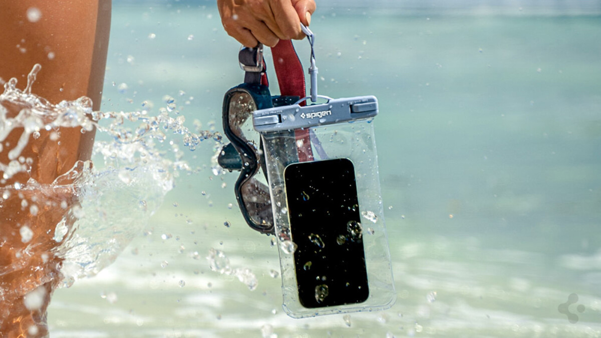 The Aqua Shield waterproof cell phone case has an adjustable neck strap.