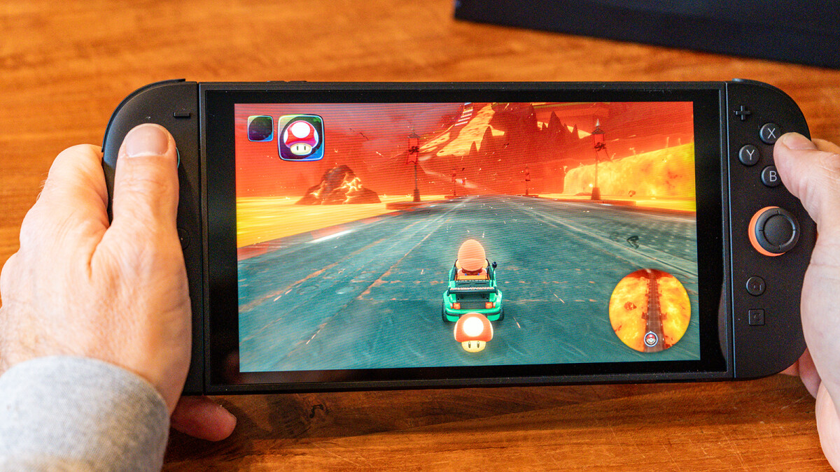 Ohne Powerbank geht der Nintendo Switch 2 unterwegs schnell die Luft aus.