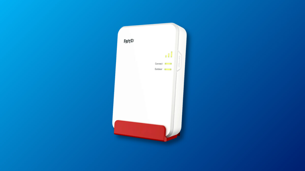 Der FRITZ!Repeater 1610 Outdoor erweitert das WLAN bis auf Terrasse, Balkon oder in den Garten und kommt dank Power over Ethernet ohne zusätzliche Steckdose aus.
