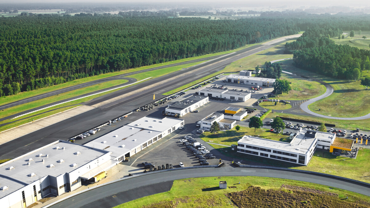 Das Contidrom bei Wietze in Niedersachsen: Seit 1967 eines der modernsten Reifentestgelände der Welt. Hier absolviert Continental jährlich 25 Millionen Testkilometer, um Sicherheit und Performance zu garantieren.