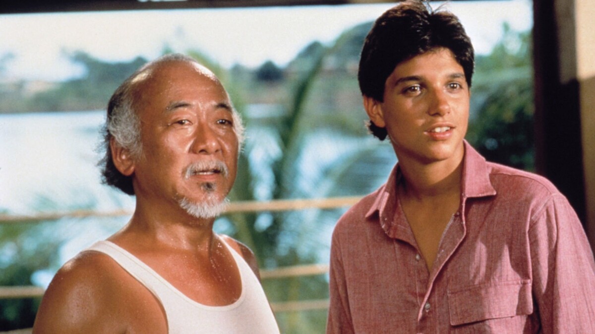 El Sr. Miyagi y Daniel LaRusso en Okinawa "Karate Kid 2".