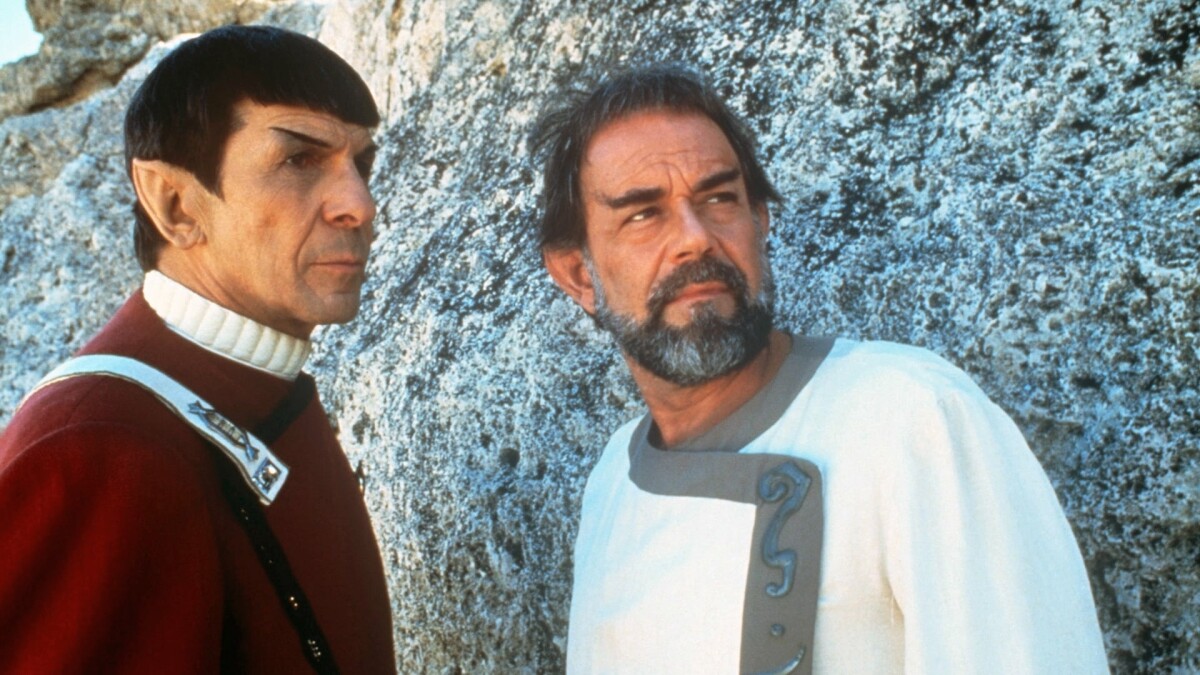 Star Trek V - At the Edge of the Universe: Leonard Nimoy as Spock and Laurence Luckinbill as Sybok.