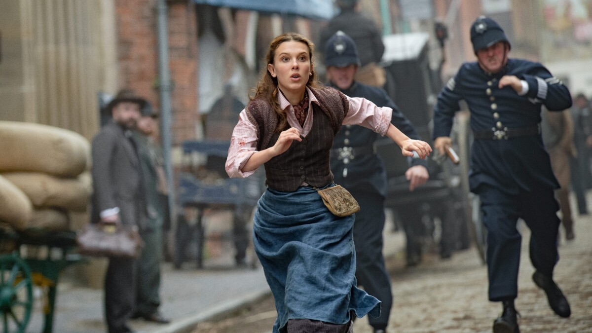 "Enola Holmes 2": Millie Bobby Brown is not only the star and main character but also co-producer of the film.