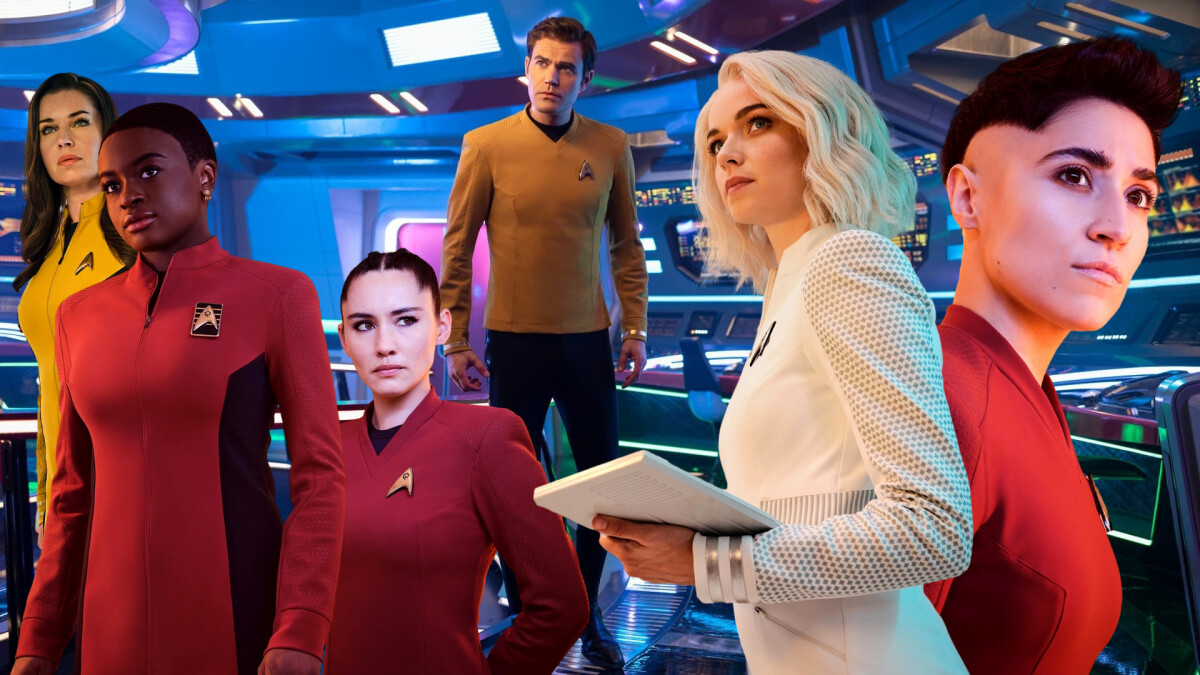 Star Trek: "Nuevos mundos extraños" actúa "Star Trek" y por lo tanto hace que el Capitán Kirk parezca como si hubiera descartado a todas las mujeres en el puente.
