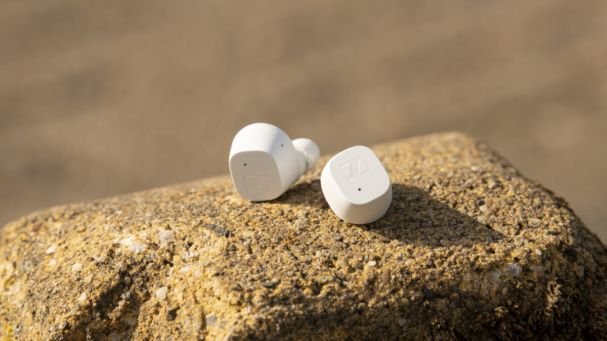 Die Sennheiser-Kopfhörer CX True Wireless gibt es in Mattweiß und Mattschwarz.