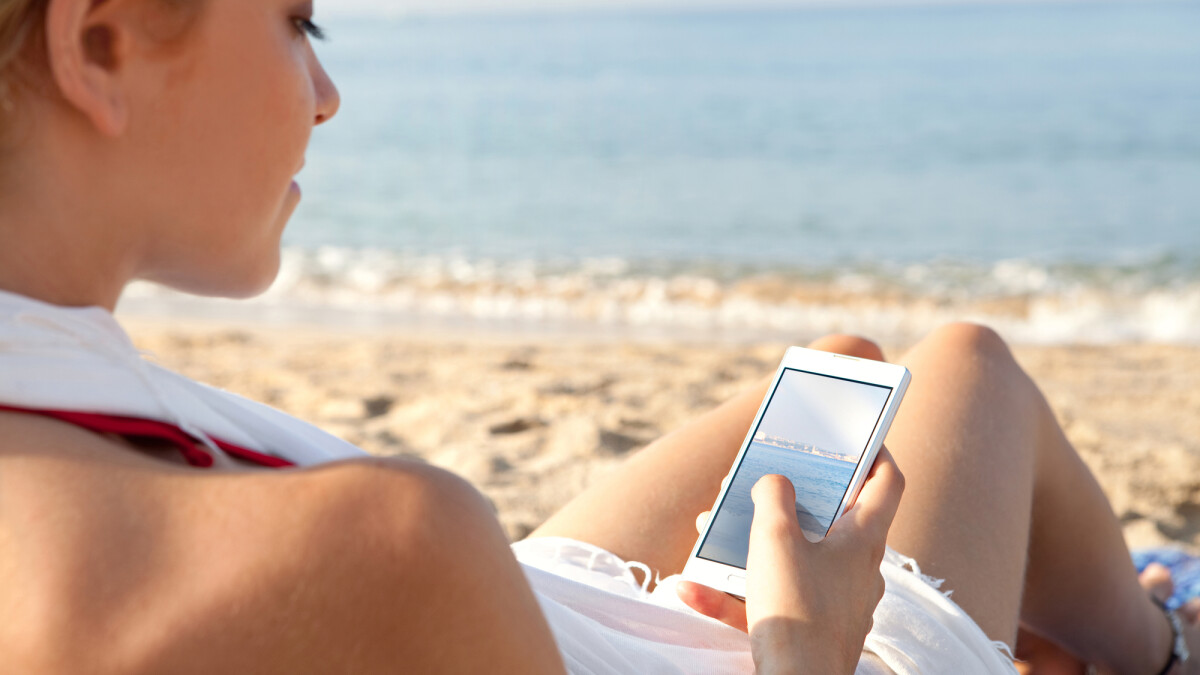 Technik im Urlaub: Smartphone, Tablet und Co. als Reisebegleiter