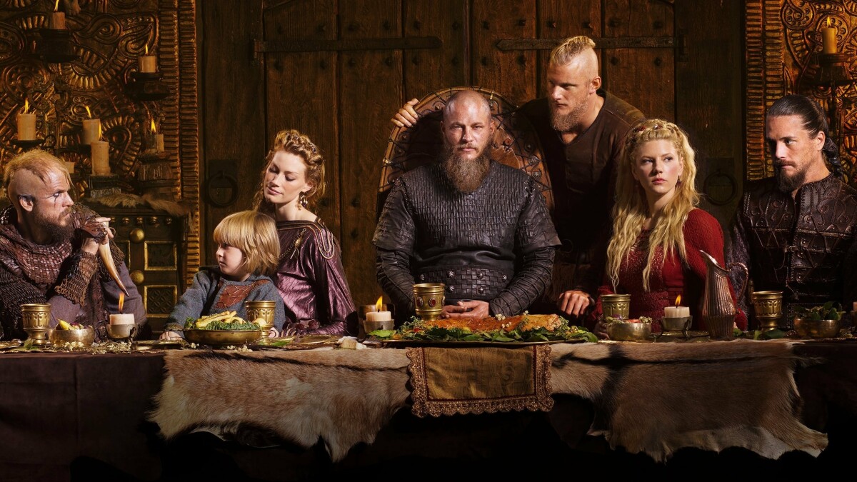 En "vikingos" Ragnar Lothbrok se convierte en un poderoso vikingo.