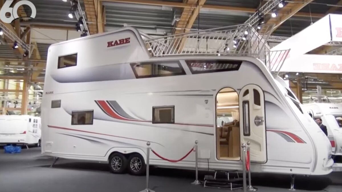 Hereinspaziert: der Kabe Tower auf einer Messe.