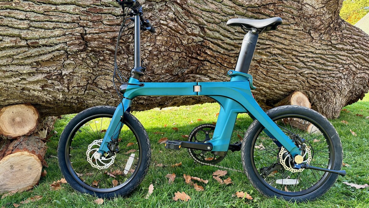 Le vélo électrique pliable Fiido X est un véritable accroche-regard et a fait bonne impression lors du test.