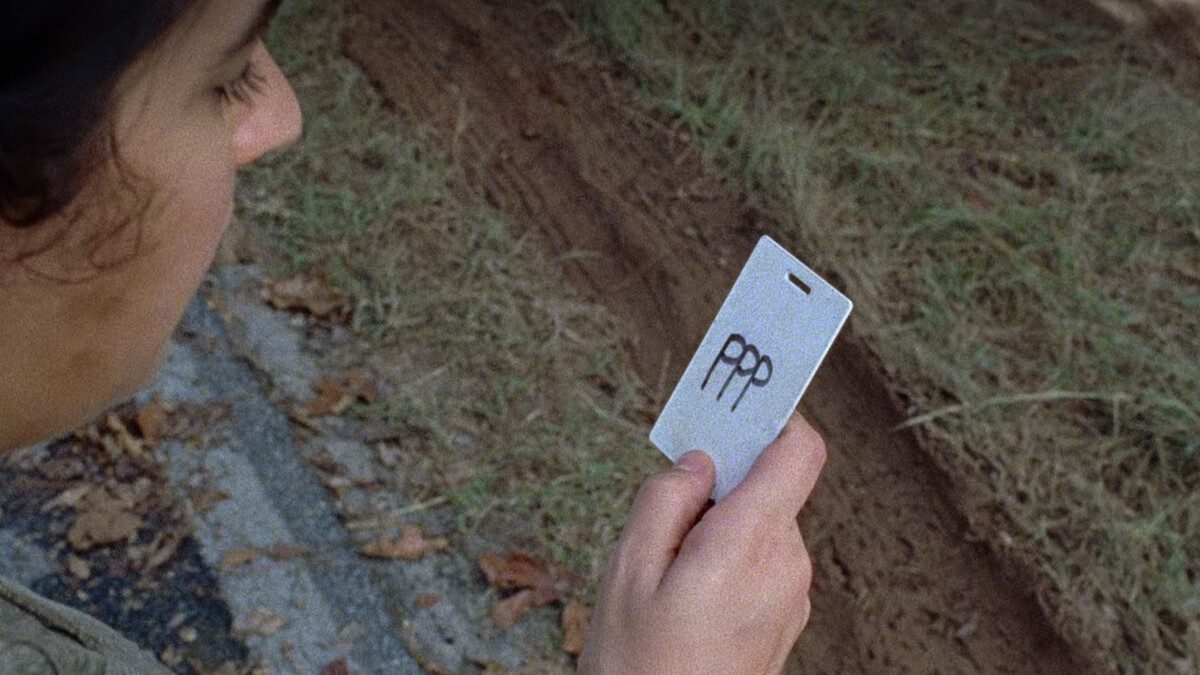 The Walking Dead: Tara finds a key card with the letters "PPP"