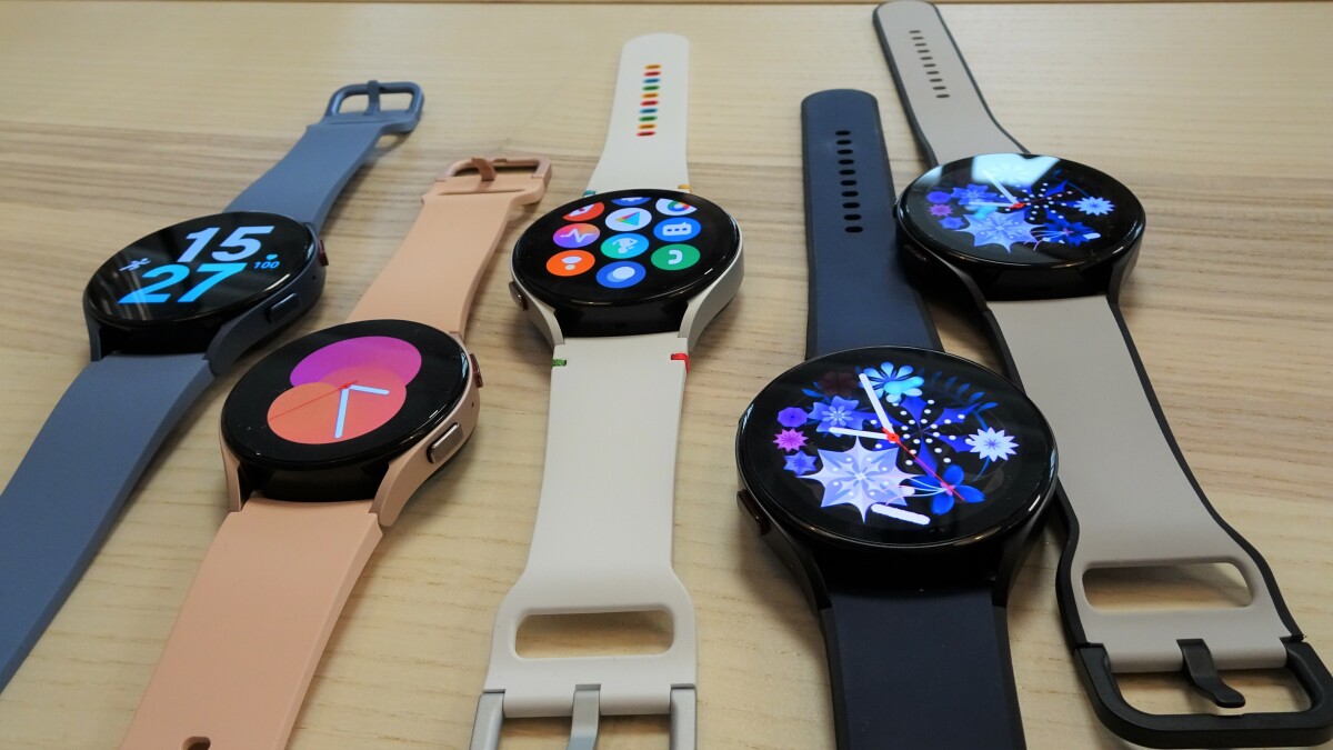 Samsung Galaxy Watch 5 está disponible en diferentes colores y numerosas pulseras diferentes.