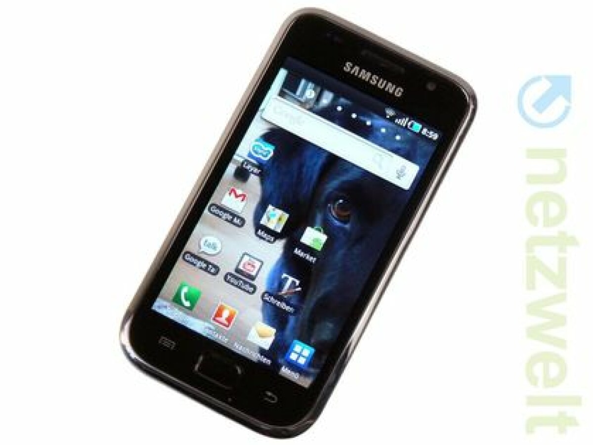 Herausforderer: Das Samsung Galaxy S muss sich gegen das Apple iPhone 4 beweisen. Optisch finden sich bereits auf den ersten Blick ein paar Gemeinsamkeiten.