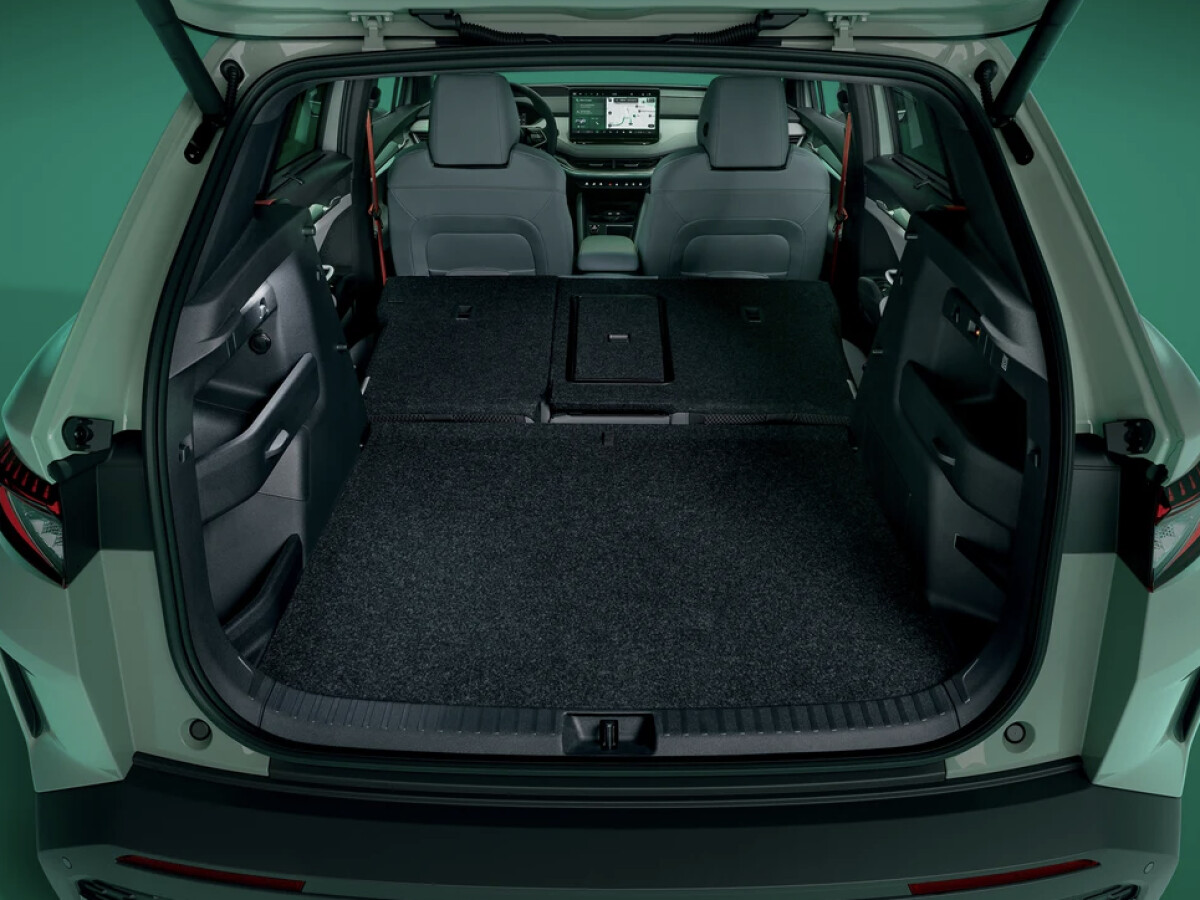 Viel Stauraum im Kofferraum des Skoda Elroq: Ideal für Einkäufe, Urlaubsgepäck oder den Familienhund.