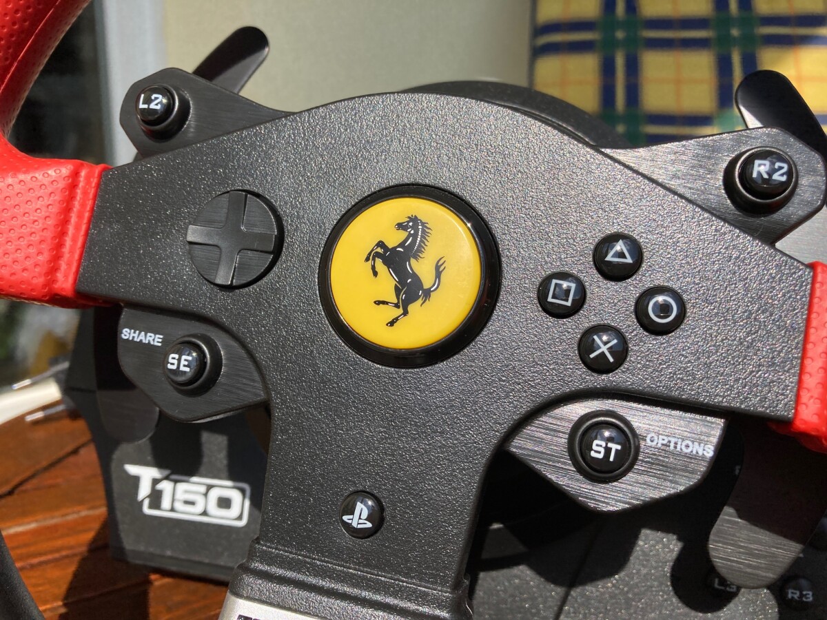 Thrustmaster T150 im Test: Ferrari-Gaming-Lenkrad für PS5, PS4