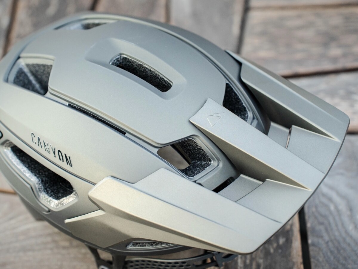 klappbarer fahrradhelm Faltbarer Helm  Revolution der zusammenklappbaren Helme  Newlane