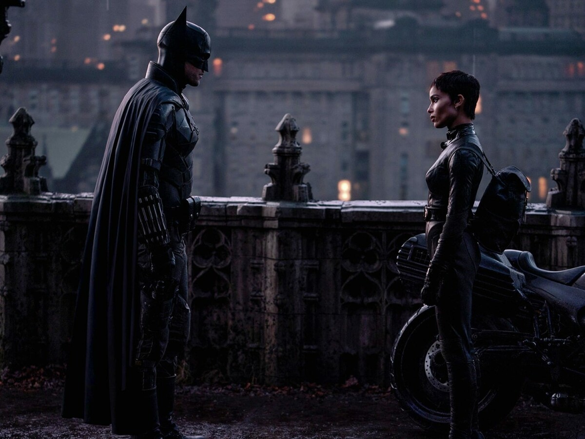 The Batman Schaut euch den düsteren Trailer zum DC-Superhelden-Event an! NETZWELT