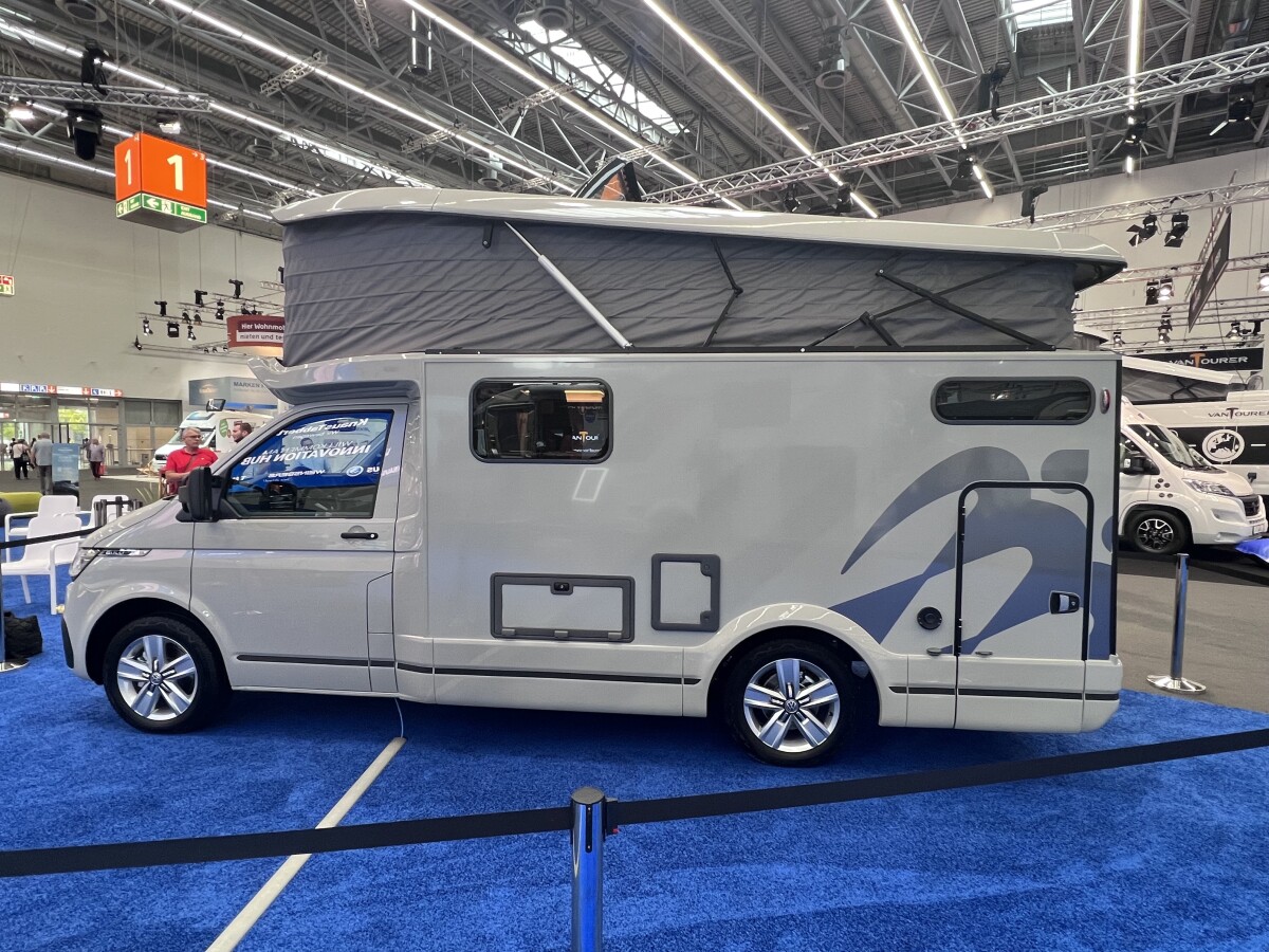 Neuheiten vom Caravan Salon 2022: E-Wohnmobile, Dachzelte, Anhänger,  Campervans