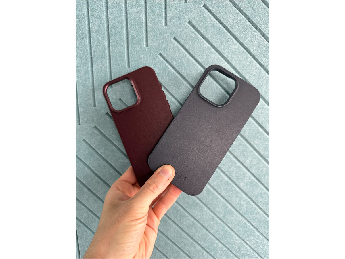 Apple no longer offers leather cases for the iPhone 15.  Mujjo, on the other hand, does.