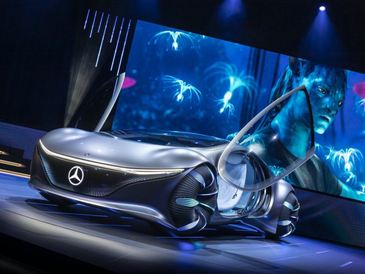 Der Mercedes Benz Vision AVTR sieht sehr futuristisch aus.