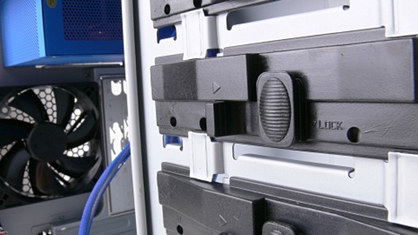 NZXT Apollo Case im Test | NETZWELT