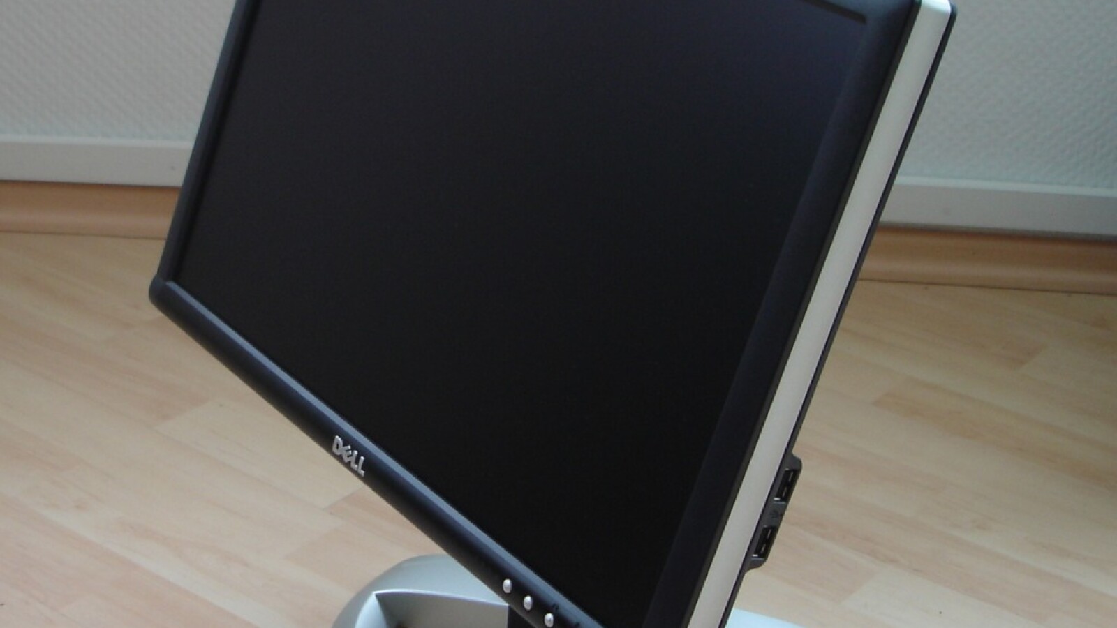 Dell 2005FPW NETZWELT
