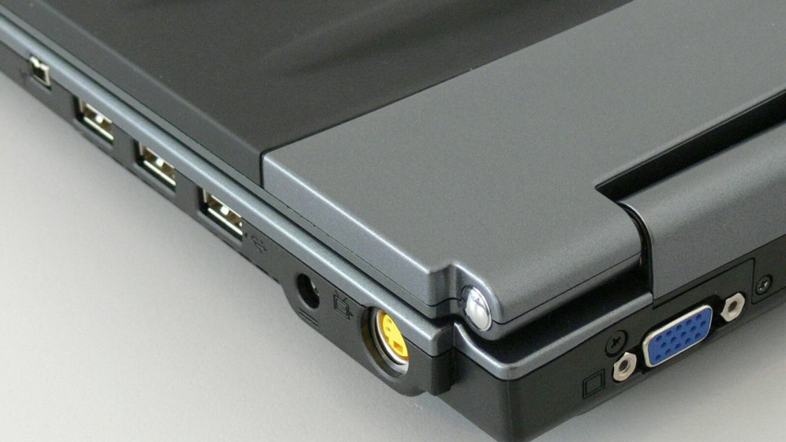 Sparsames Spiele-Notebook? Alienware S-4 m5500 im Test | NETZWELT