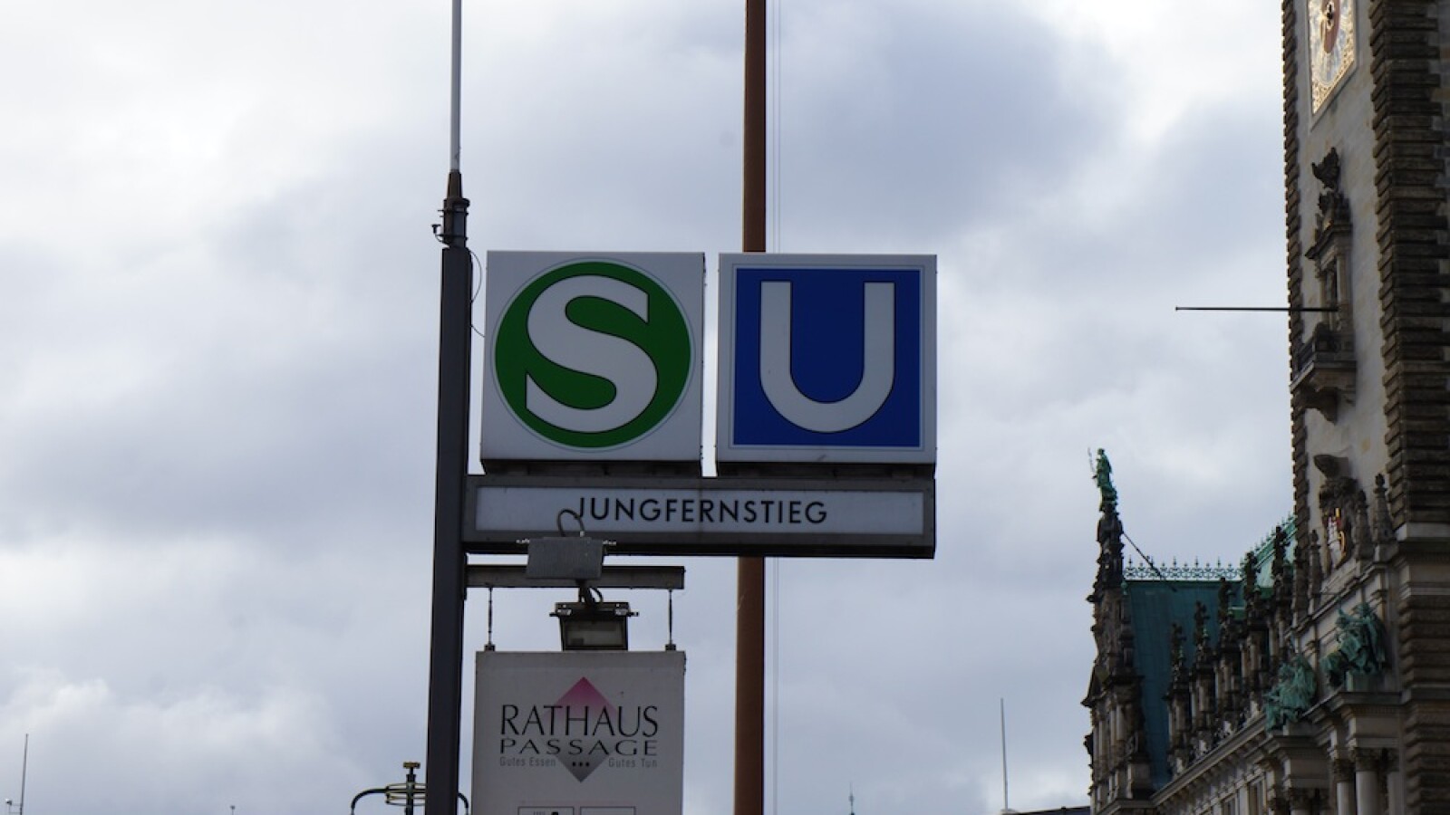 apple-store-hamburg-jungfernstieg-netzwelt