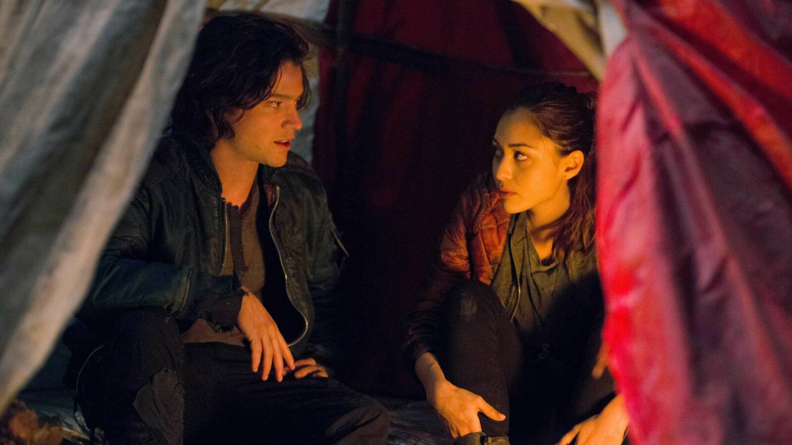 The 100: Alle Bilder der Science-Fiction-Fernsehserie | NETZWELT