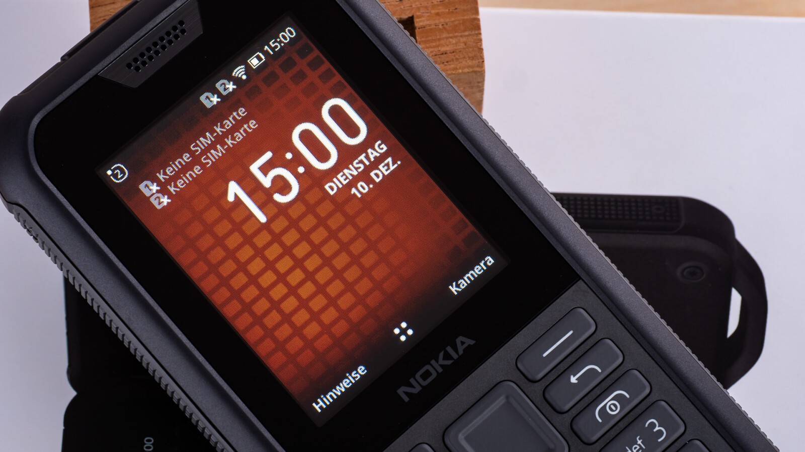 Nokia 800 Tough in Bildern | NETZWELT