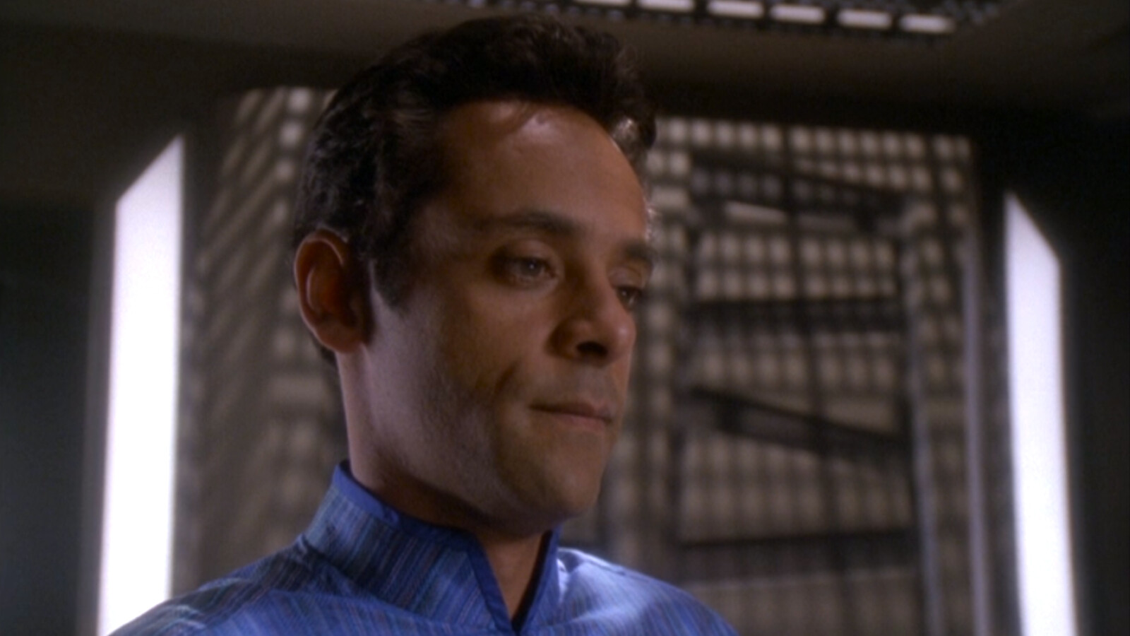 Star Trek Deep Space Nine Staffel 7, Folge 17 "Unter den Waffen schweigen die Gesetze" NETZWELT