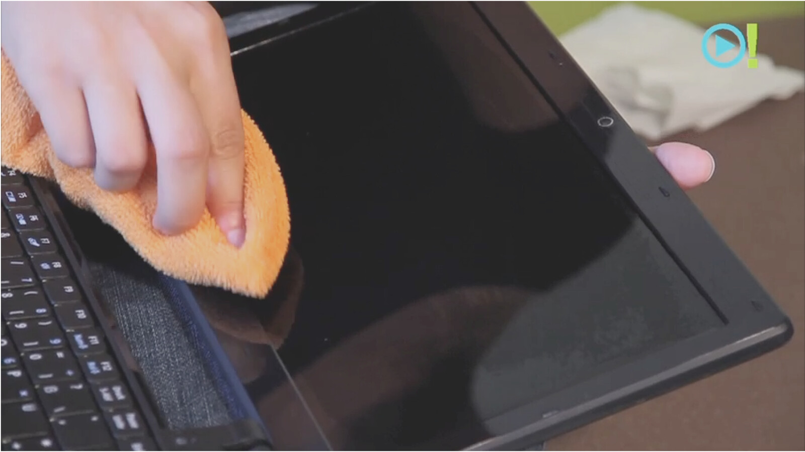 LaptopTastatur und Display richtig reinigen So geht's NETZWELT