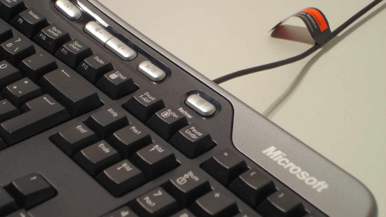 Microsoft Natural Ergonomic Keyboard 4000 im Test | NETZWELT