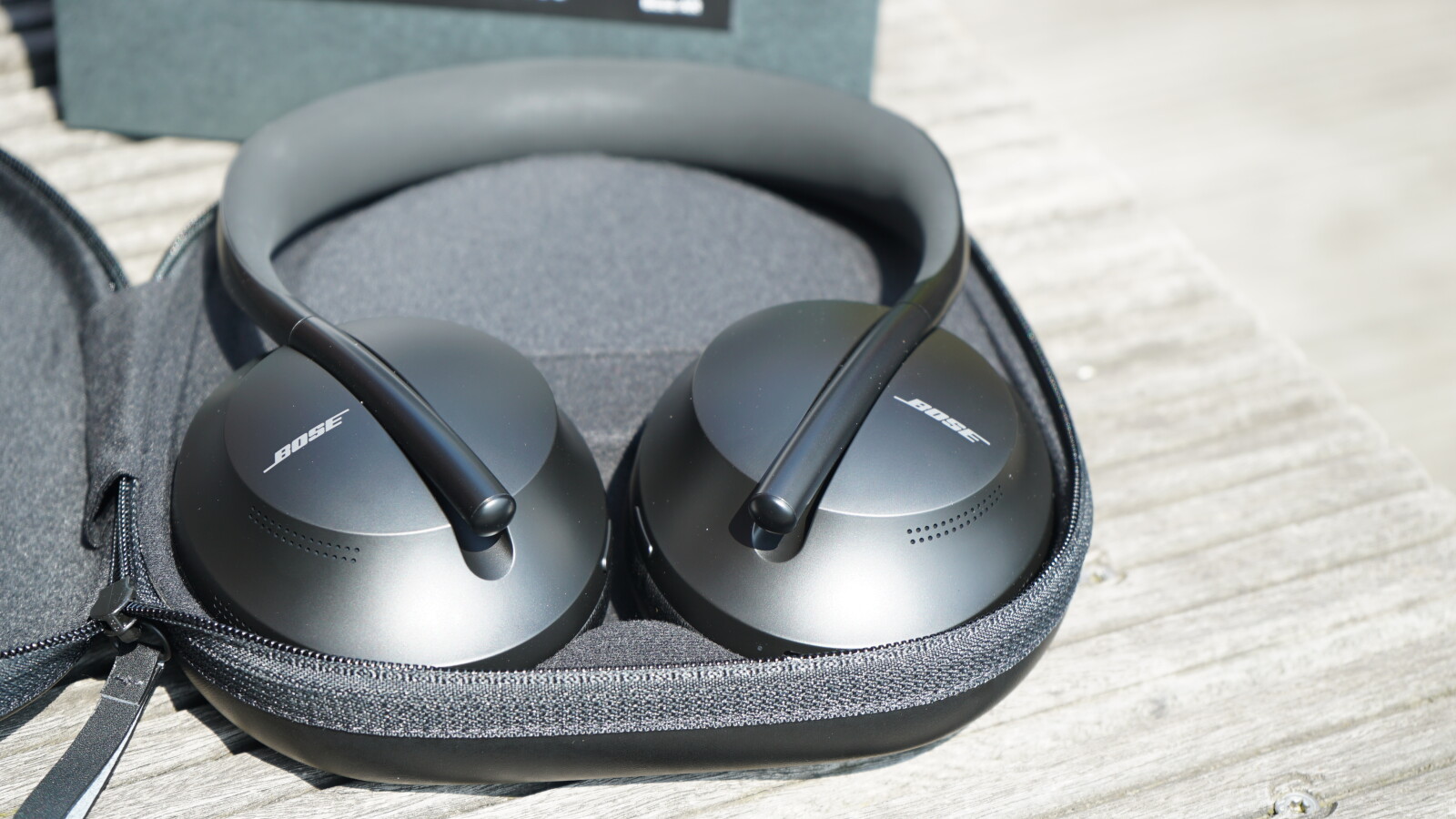 Bose Noise Cancelling Headphones 700 | NETZWELT