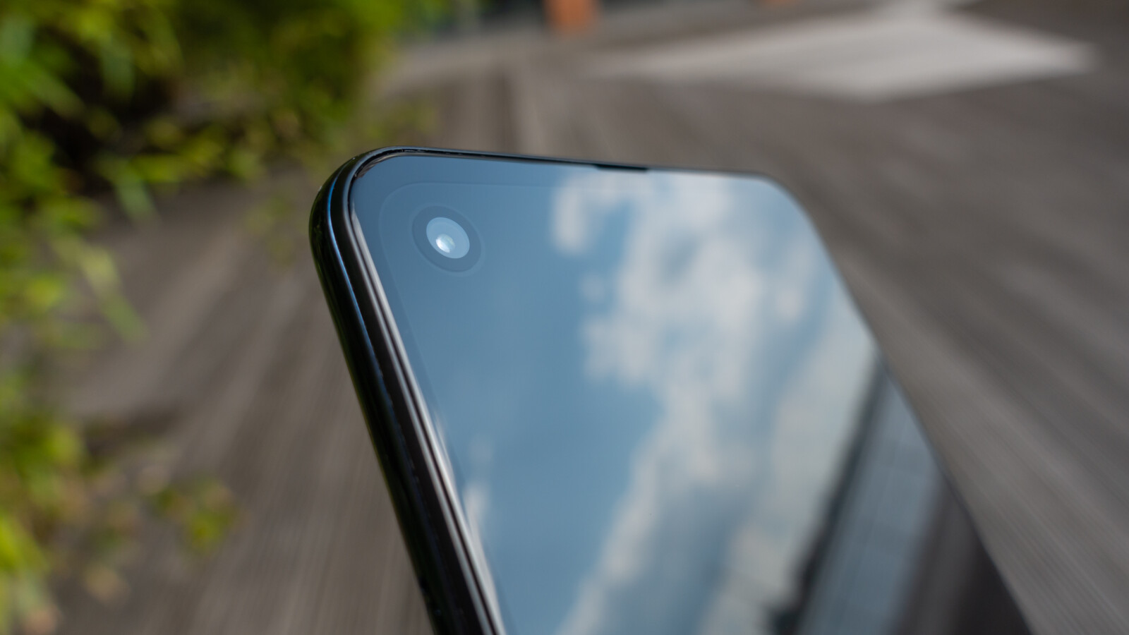 Was bedeutet "PunchHole"? NETZWELT