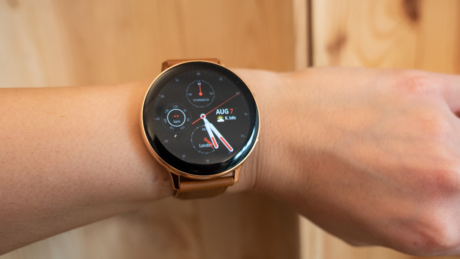 Samsung Galaxy Watch Active 2 in Bildern | NETZWELT