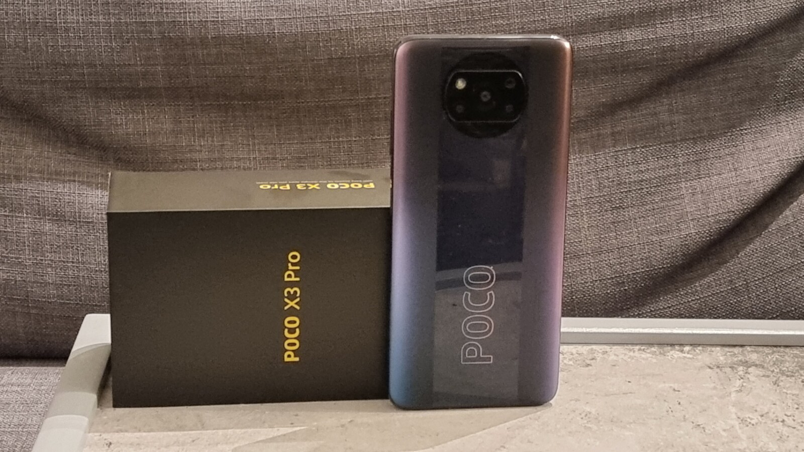 xiaomi poco x3 pro vs iphone se 2022