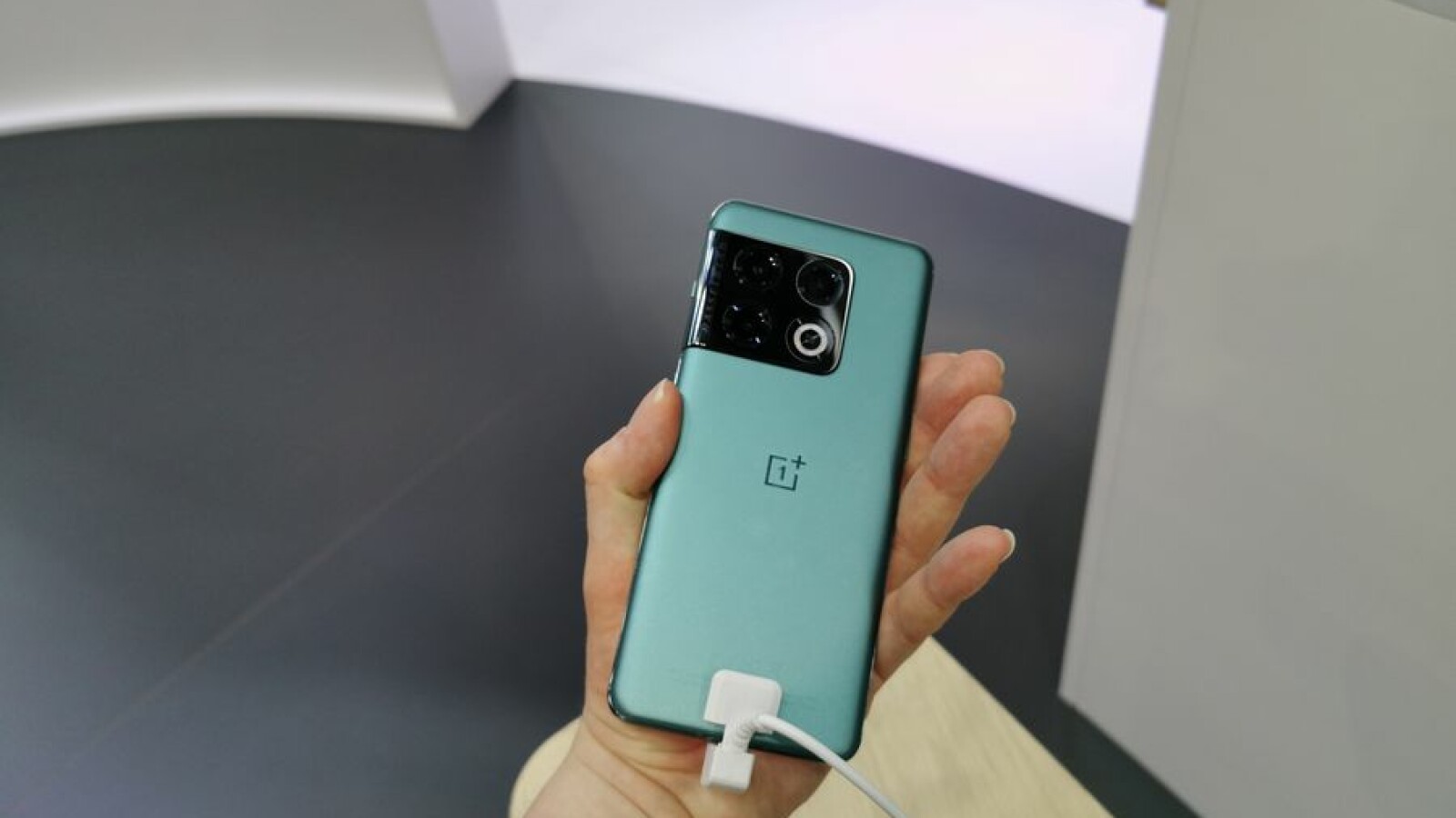 OnePlus 10 Pro in Bildern | NETZWELT