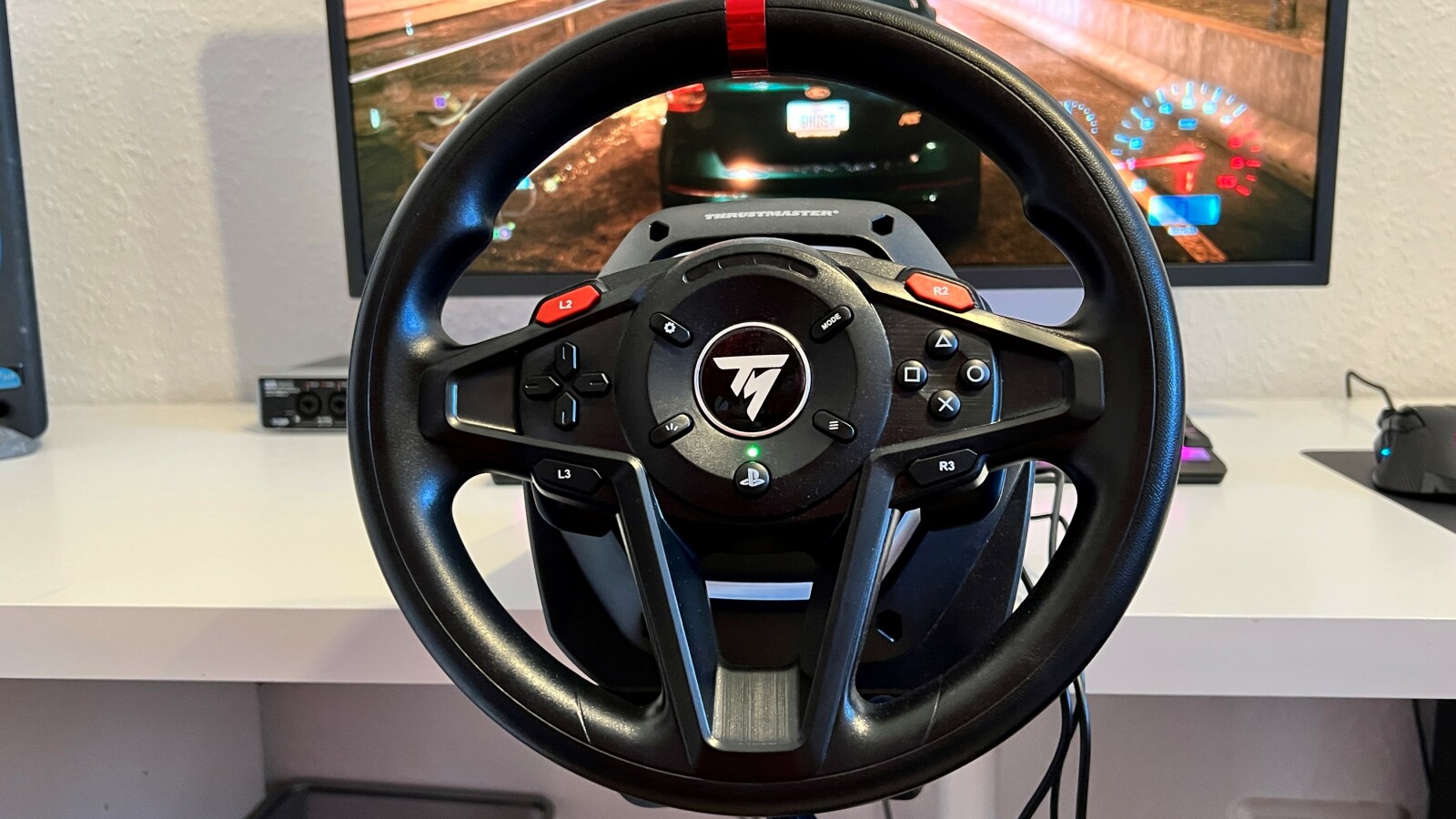 Thrustmaster T128 in Bildern | NETZWELT
