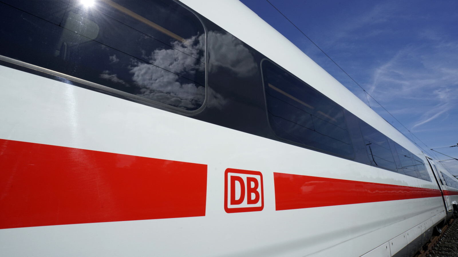BahnCard wird günstiger: Deutsche Bahn senkt Preise um 10 Prozent