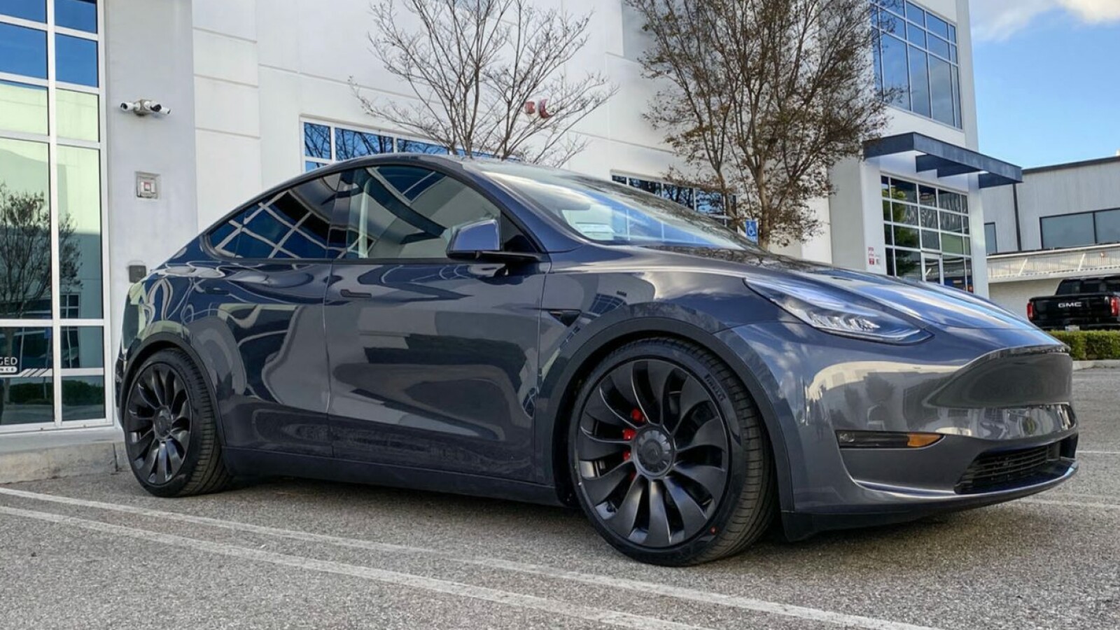 Tesla model y габариты