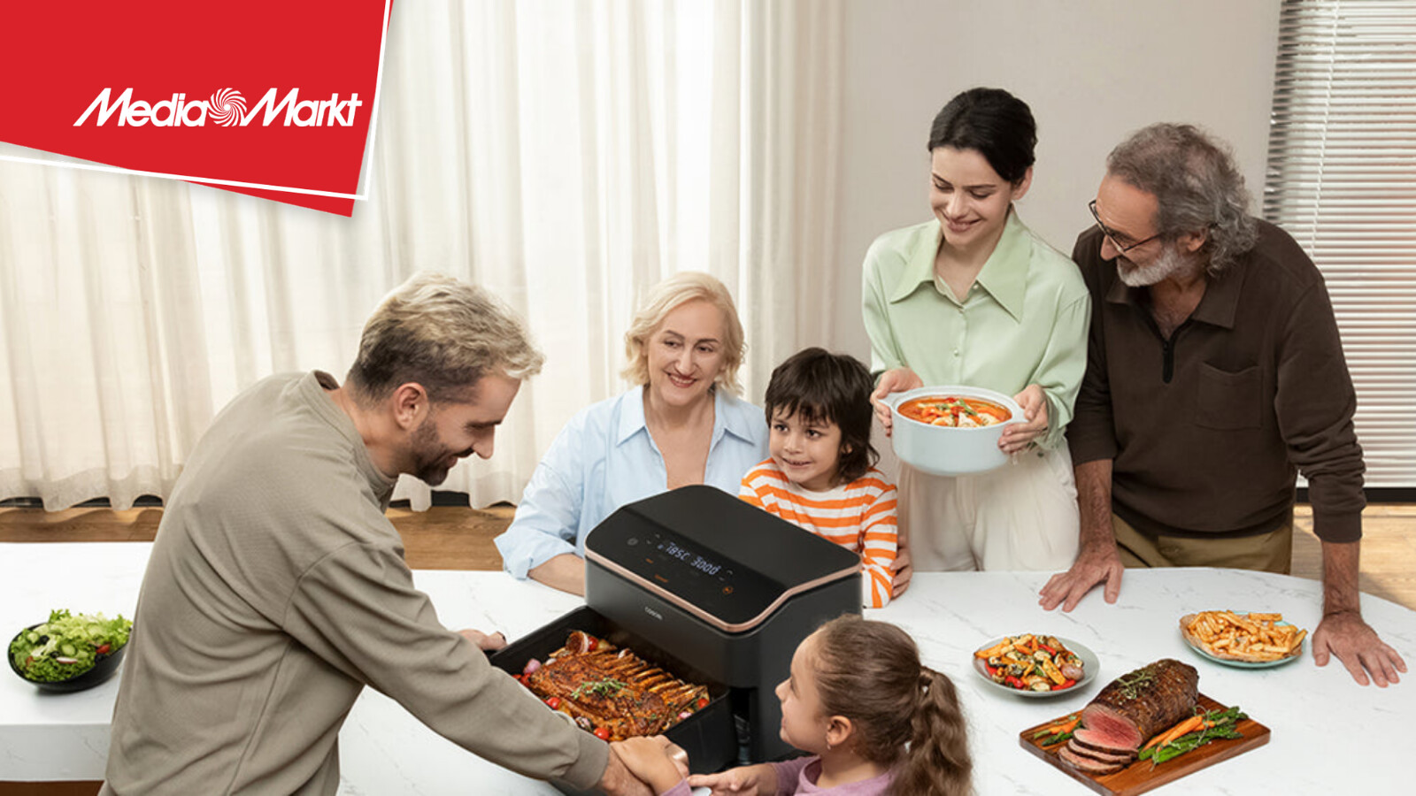 Zwei Gerichte gleichzeitig zubereiten: TwinFry Heißluftfritteuse bei MediaMarkt im Angebot