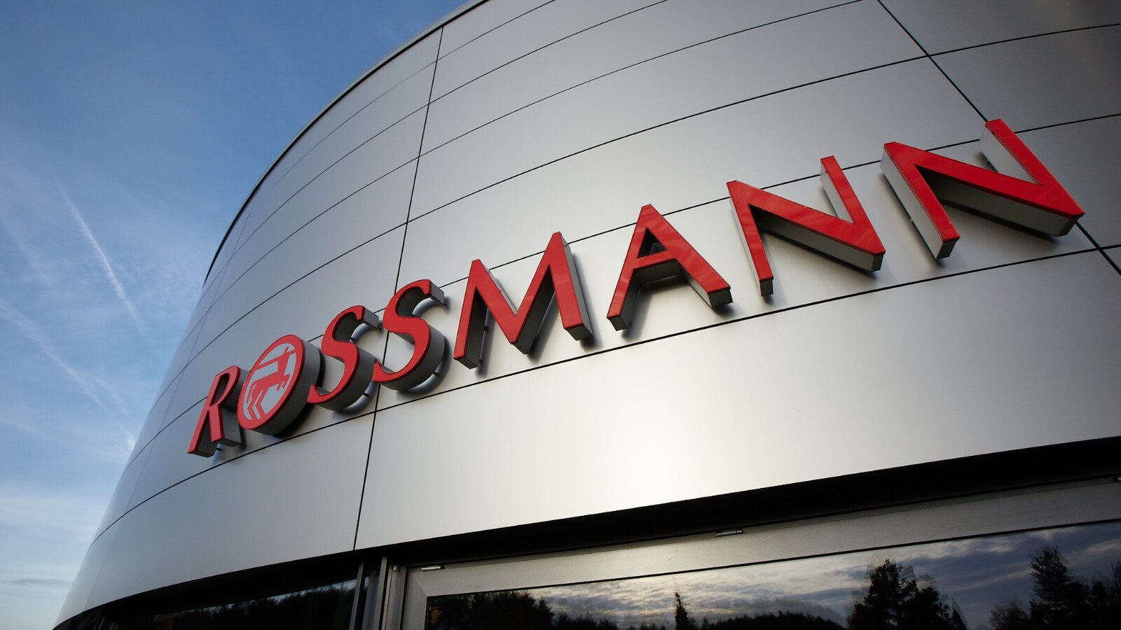 Rossmann startet eigene Apotheke: Wie die Drogerie bald auch Rezepte einlösen kann