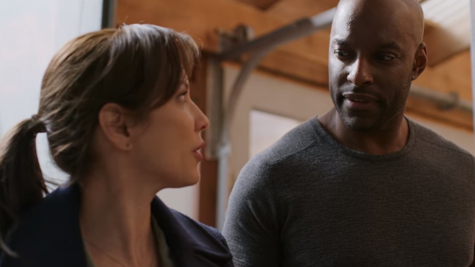 Virgin River In Staffel 4 der NetflixSerie kehrt Paige endlich zurück NETZWELT