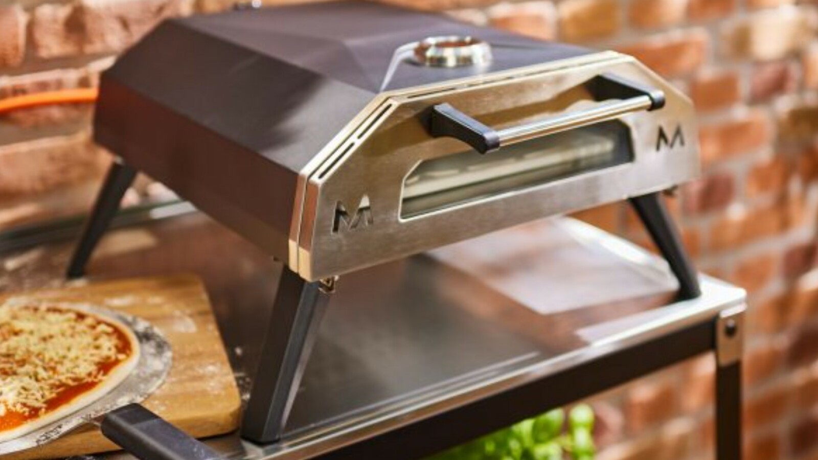 Pizza wie in Neapel Günstiger GasPizzaofen bei Aldi im Angebot NETZWELT