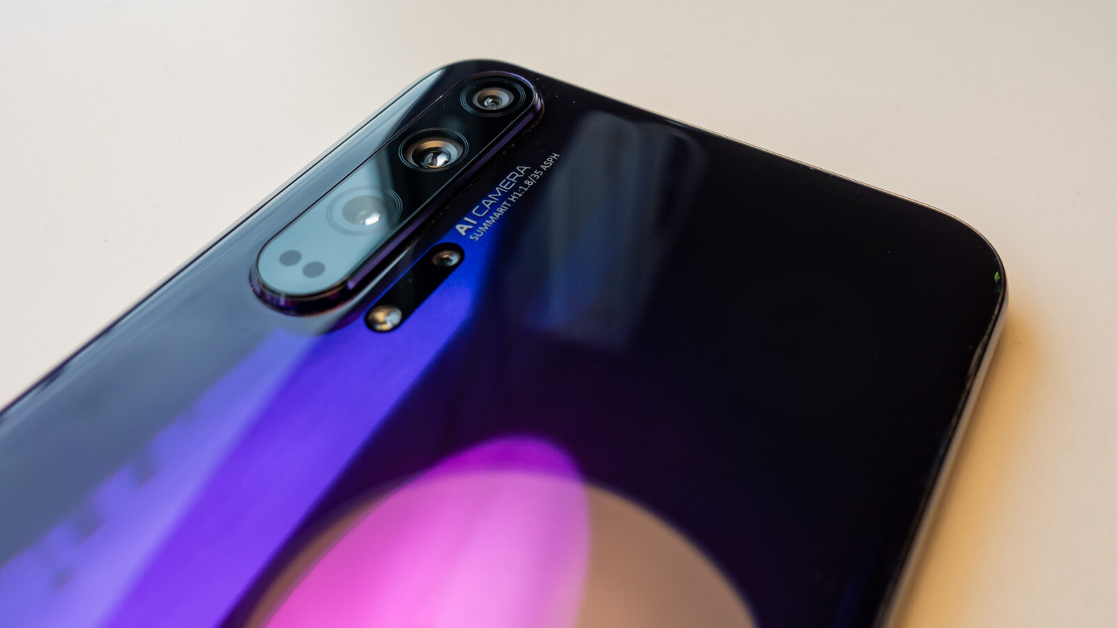 Honor 20 (Pro) in Bildern (Demo-Geräte) | NETZWELT