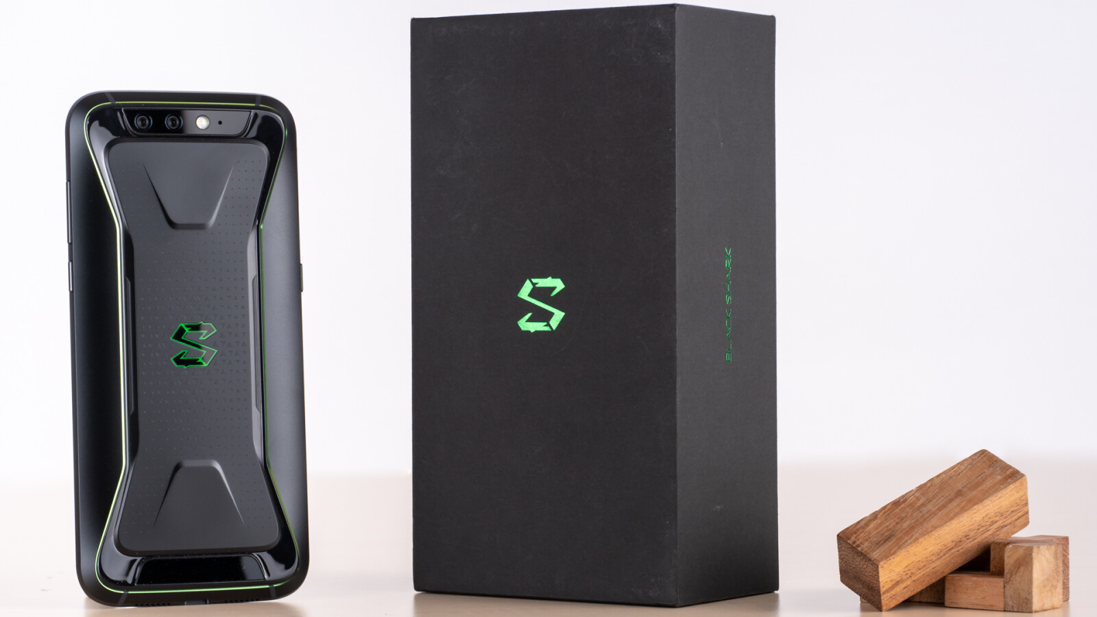 Xiaomi Black Shark in Bildern | NETZWELT