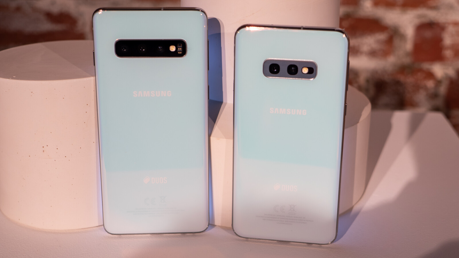 Samsung Galaxy S10e in Bildern | NETZWELT