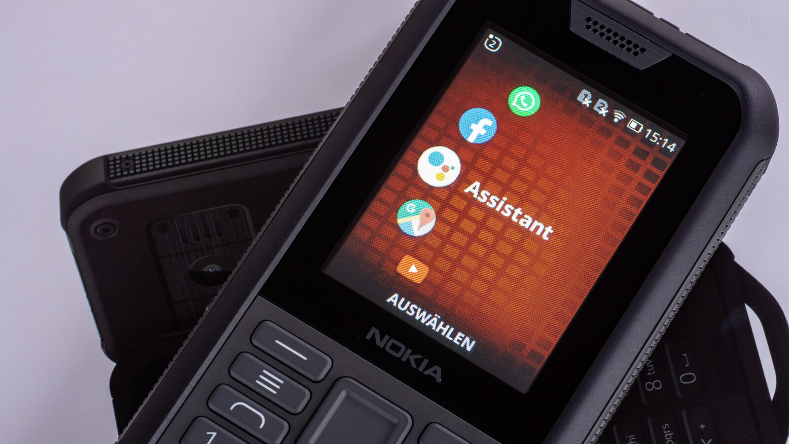 Nokia 800 Tough in Bildern | NETZWELT