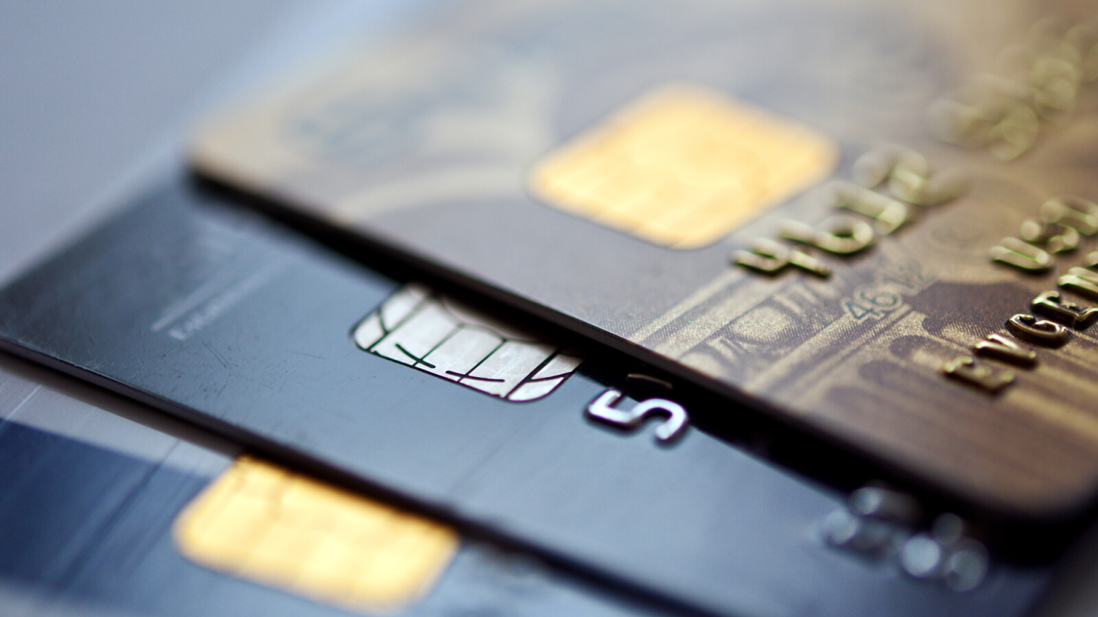 Bargeldlos bezahlen: So findet ihr die für euch ideale Kreditkarte.
