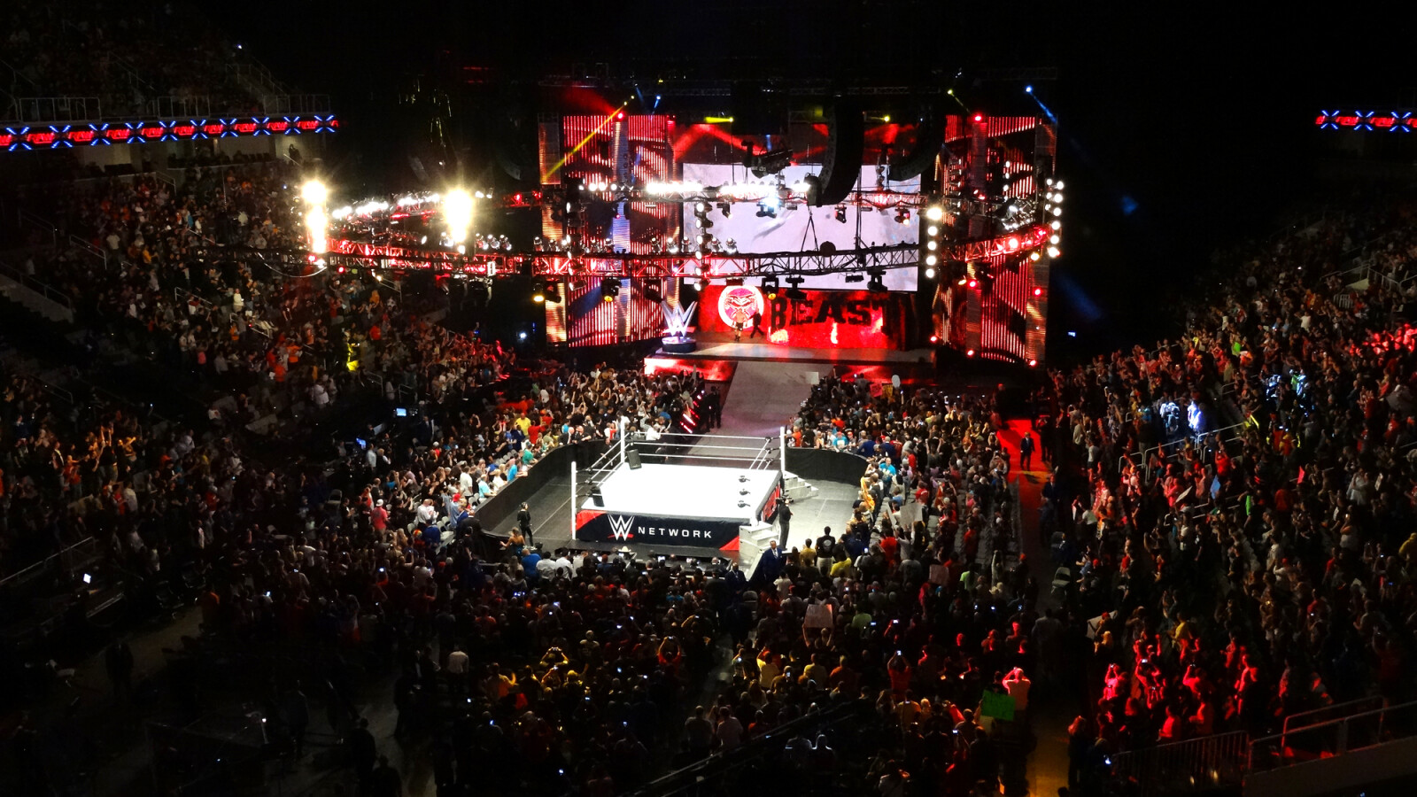 WWE Saturday Night's Main Event XL: Kostenlos live sehen – TV & Live-Stream Guide!